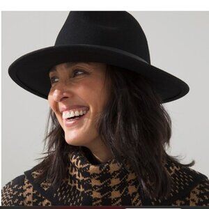 Hat black felt 100% wool